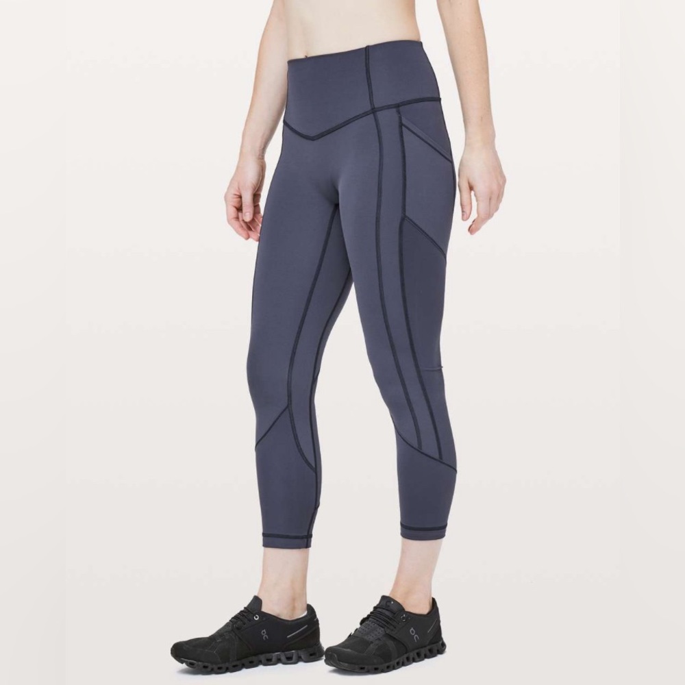 Lululemon All the Right Places 23”, Size 8, EUC, No front seam!